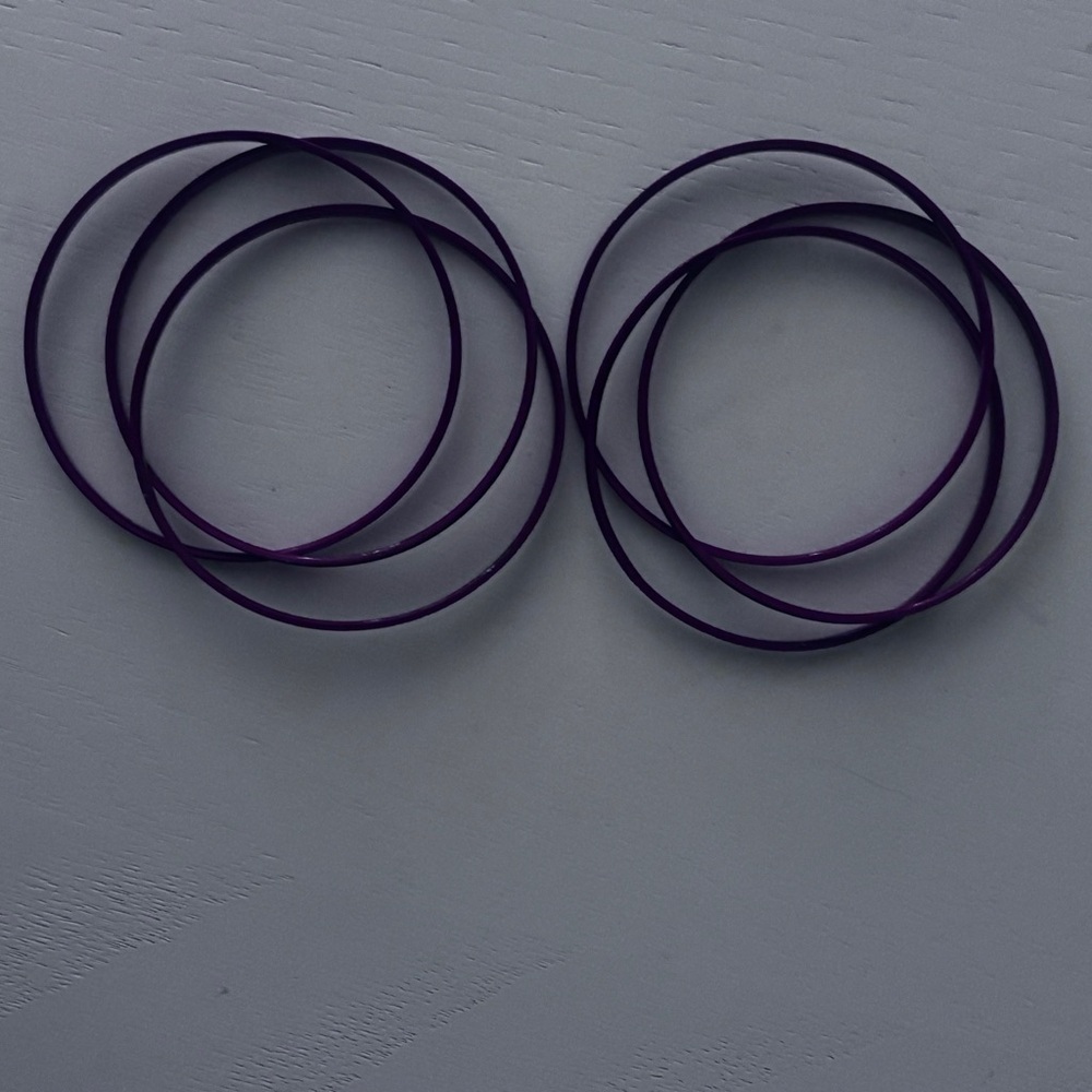 3/20$ Red and Silver Bangles Set